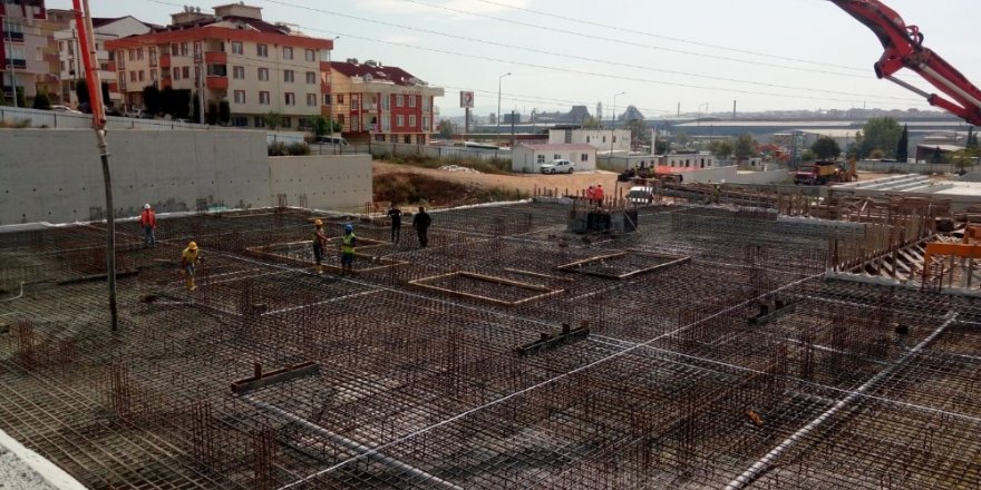 Gebze spor kompleksi yüzme havuzu temel çalışmaları başladı