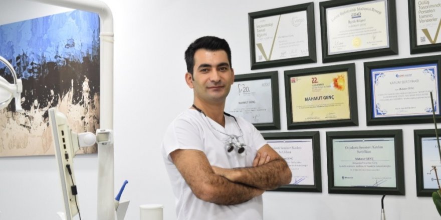 Gülüş estetiğinde sadece dişler önemli değil