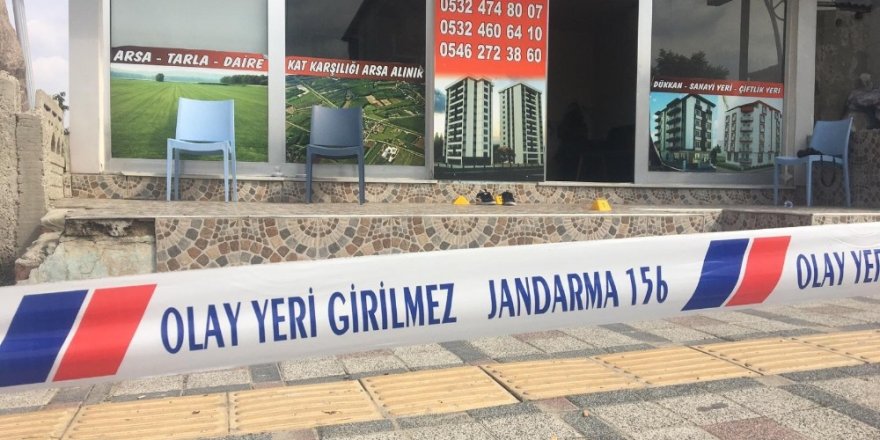 Ortağına kurşun yağdırdı