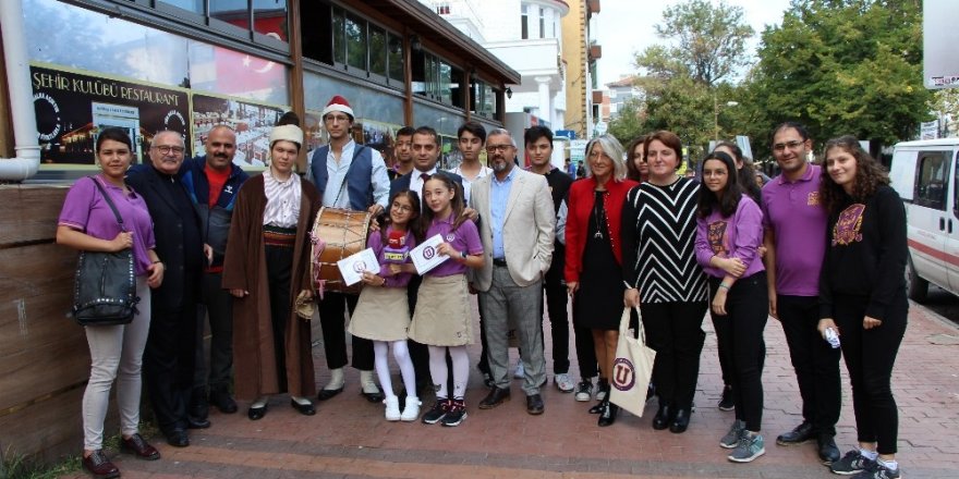 Dil Bayramı’nda ’Türkçe’ için yürüdüler