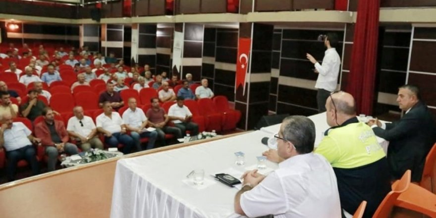 Servis şoförlerinin sorunları konuşuldu