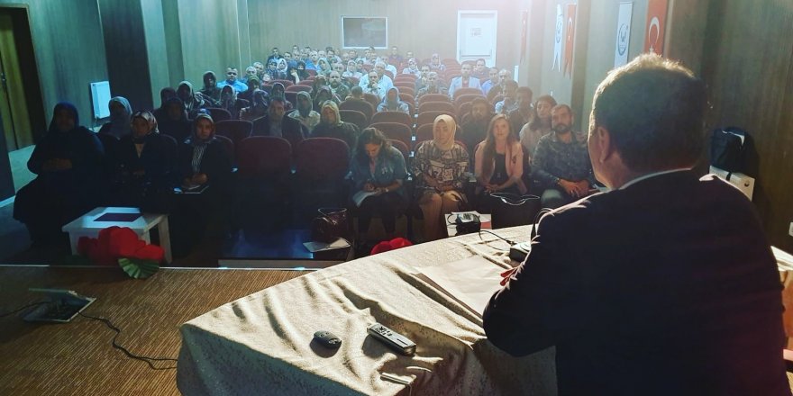 Yunak’ta Veli-Müdür Buluşmaları başladı