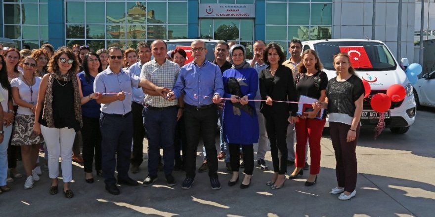 Yeni aşı araçları Antalya’ya teslim edildi