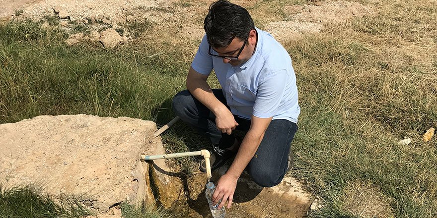 Konya'da bu mahalle maden suyunu kuyudan çıkarıyor