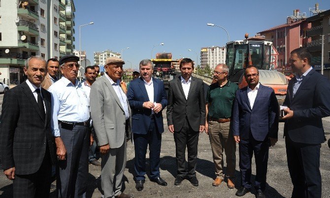Akyürek: “31 ilçede asfaltta rekor kırıyoruz”