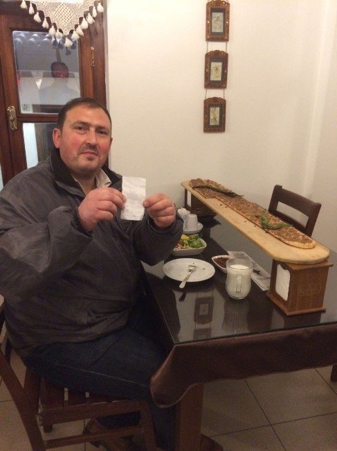 Konyalılardan TL’ye destek