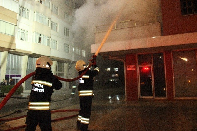 Konya'daki yangında korku dolu anlar!