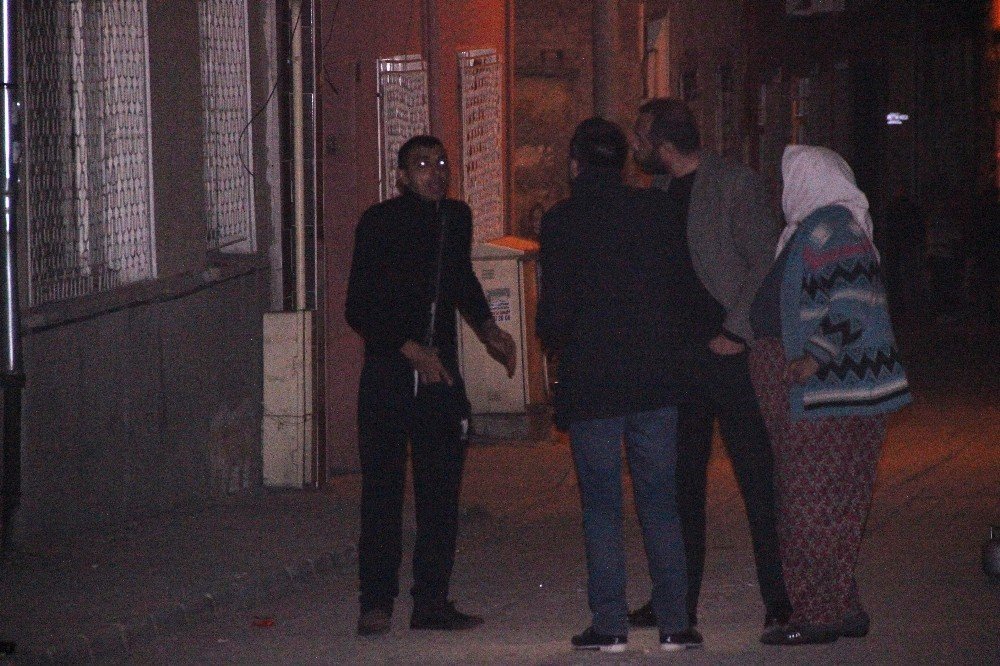 Konya'da Sokağı Kapatıp Etrafa Ateş Açtı