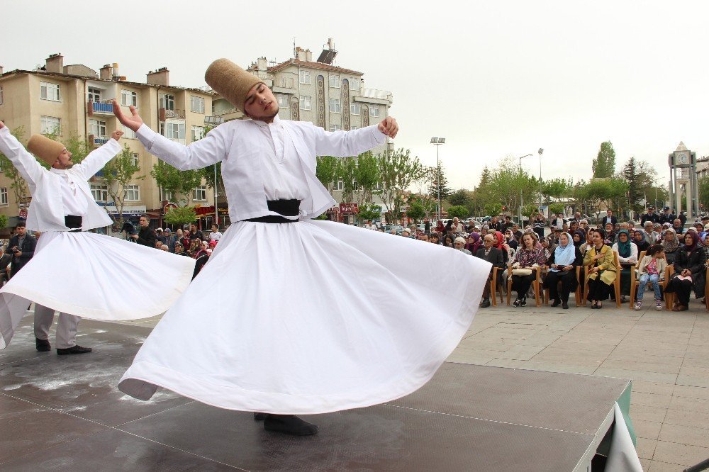 Hz. Mevlana Karaman’dan temsili olarak Konya’ya uğurlandı