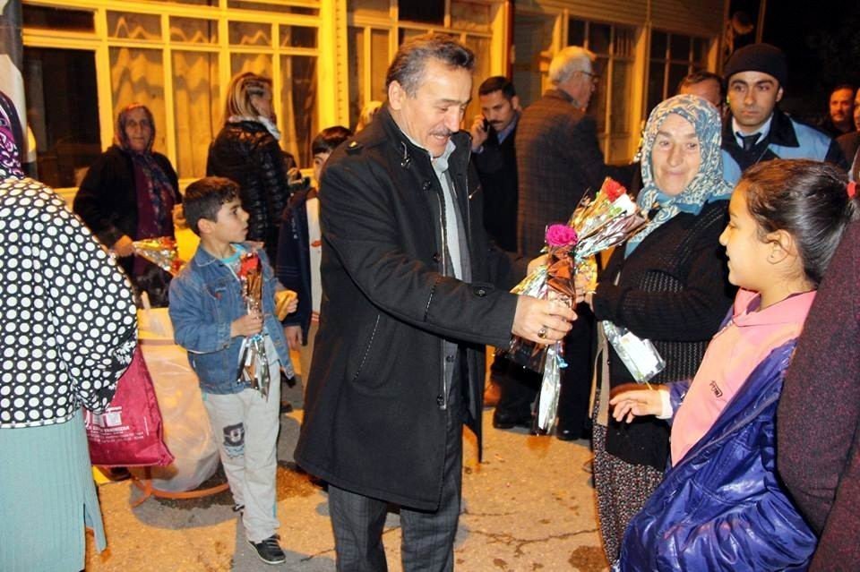 Başkan Tutal, Mevlid Kandilinde vatandaşlarla buluştu