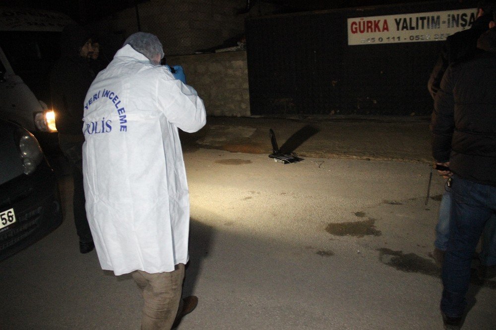 Önce dövdüler sonra polise teslim ettiler