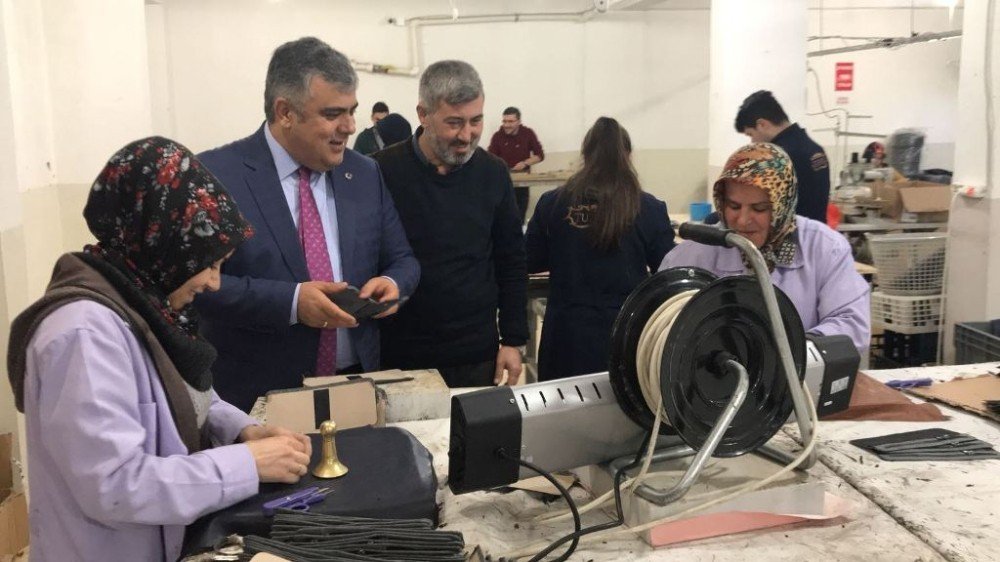Başkan Özgüven: “İstihdam oluşturanın yanındayız”