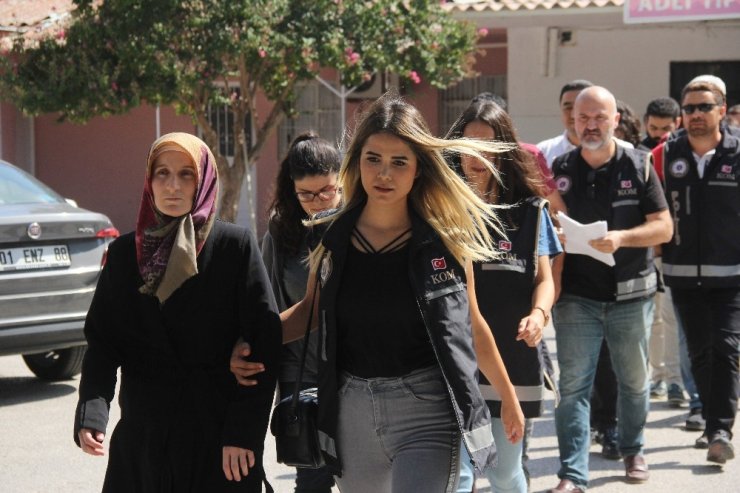 Ankara Emniyeti'ndeki FETÖ'cü polis eşlerinin ablası Adana'da yakalandı ile ilgili görsel sonucu