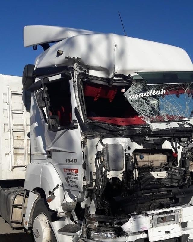 Gevaş’ta trafik kazası; 6 yaralı