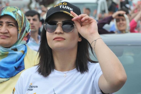 Türk Yıldızları ve Solo Türk'ten Konya'da nefes kesen gösteri