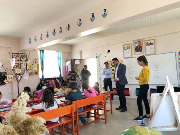 Silvan Milli EÄitim Müdürü Aydın, köy okullarını ziyaret etti