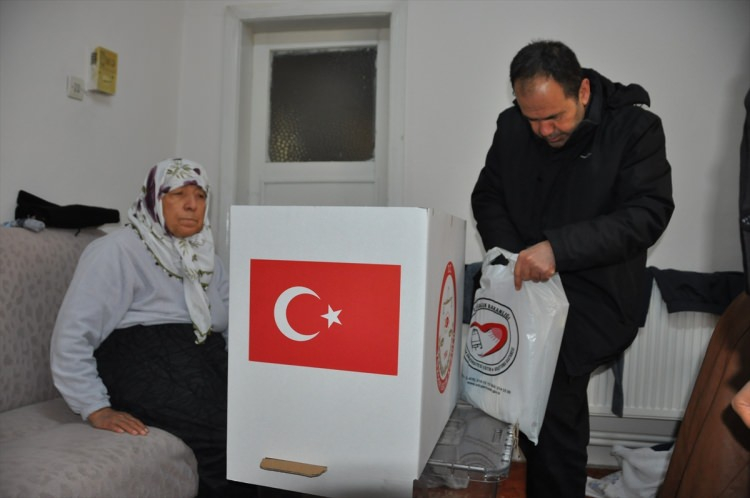 Türkiye 31 Mart seçimleri için sandığa koştu 12