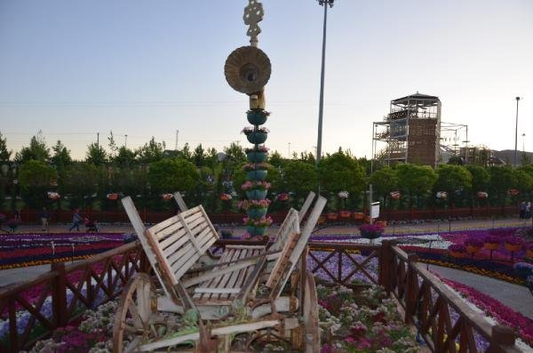 Konya'da 500 bin bitkinin bulunduğu rengarenk bahçeye ziyaretçi akını 6