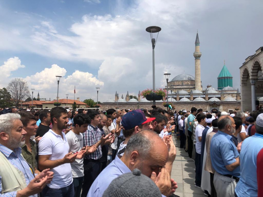 Konya’da Mursi için gıyabi cenaze namazı kılındı 17