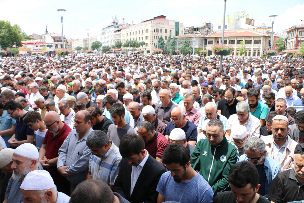 Konya’da Mursi için gıyabi cenaze namazı kılındı 3
