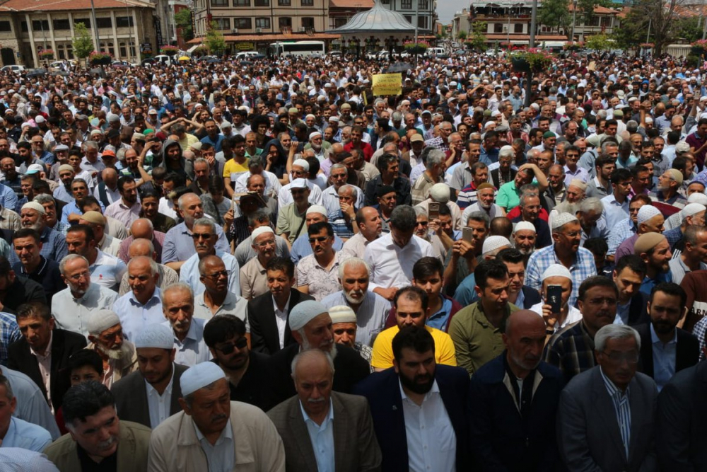 Konya’da Mursi için gıyabi cenaze namazı kılındı 9
