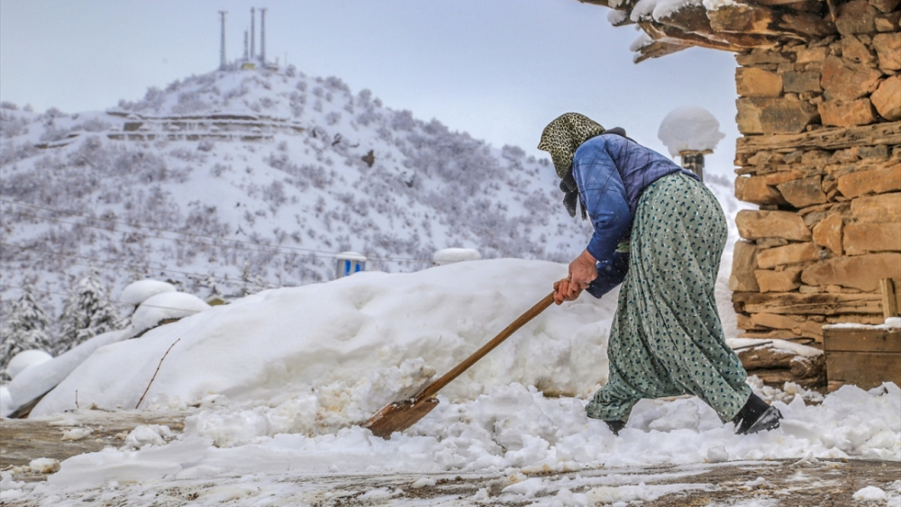Konya'nın Hadim ilçesinde kar yağışı etkili oldu 8