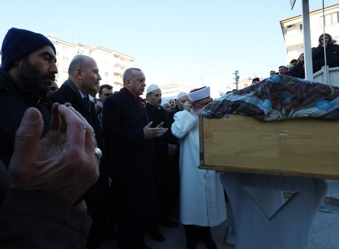 Cumhurbaşkanı Erdoğan Elazığ'da cenaze namazına katıldı 10