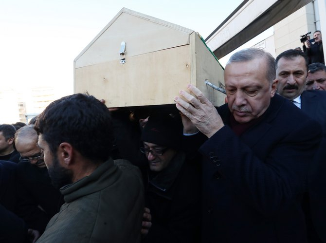 Cumhurbaşkanı Erdoğan Elazığ'da cenaze namazına katıldı 11