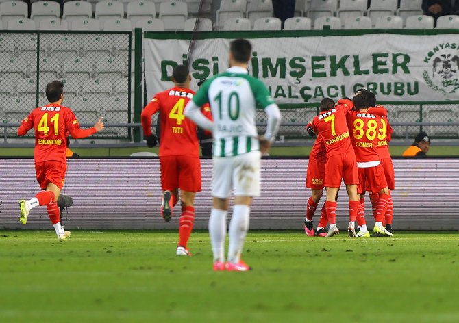 Konyaspor-Göztepe maçından kareler 29