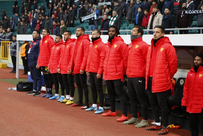 Konyaspor-Göztepe maçından kareler 9