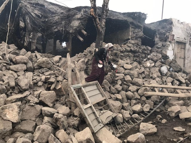 İran'daki deprem Van'ı vurdu 21