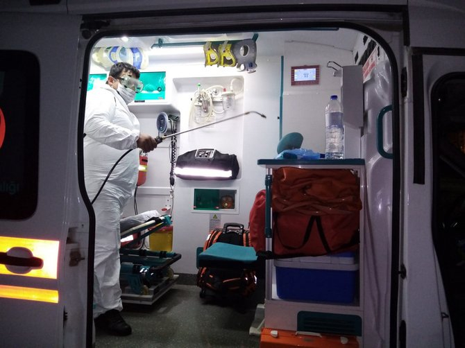 Konya Büyükşehir koronavirüsle mücadeleyi etkin şekilde sürdürüyor 6