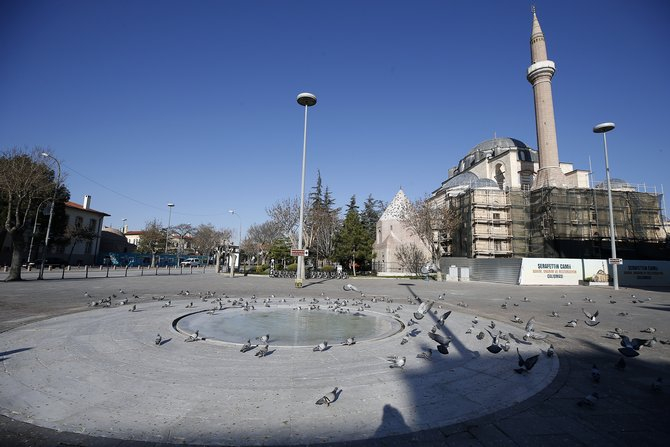 Konya'da sokağa çıkma yasağının ardından güne sessiz uyandı 16
