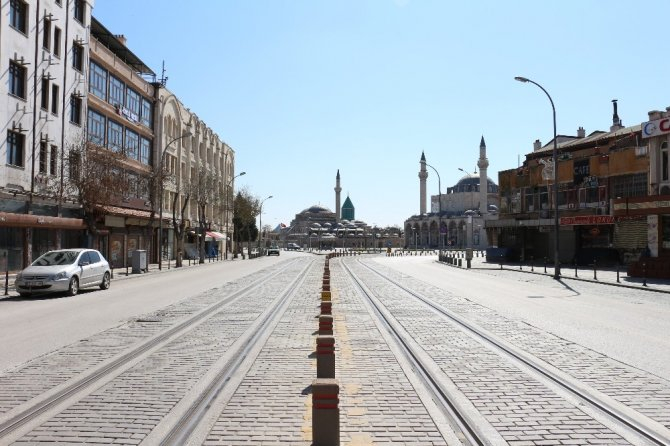 Konya'da sokağa çıkma yasağının ardından güne sessiz uyandı 30