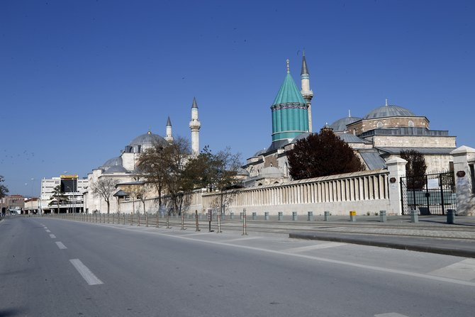 Konya'da sokağa çıkma yasağının ardından güne sessiz uyandı 4