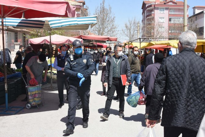 Konya'da sokağa çıkma yasağı öncesi, pazar ve sokaklarda yoğunluk 5