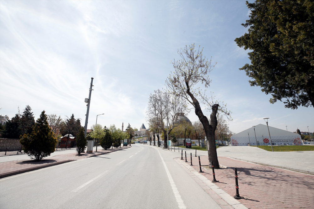Konya'da sokağa çıkma kısıtlamasının ardından kent sessizliğe büründü 9