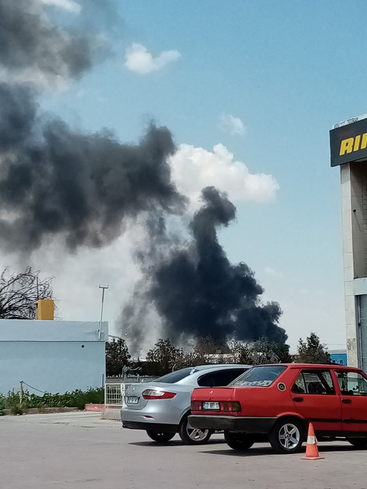 Konya'da, geri dönüşüm deposu ve palet atölyesinde yangın 3