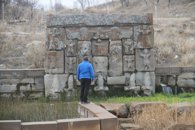 Konya'nın tarihi mekanı Eflatunpınar'da koronavirüs sessizliği 12