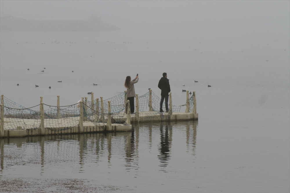 Beyşehir Gölü Milli Parkı'nda sisli hava güzel manzaralar oluşturdu 12