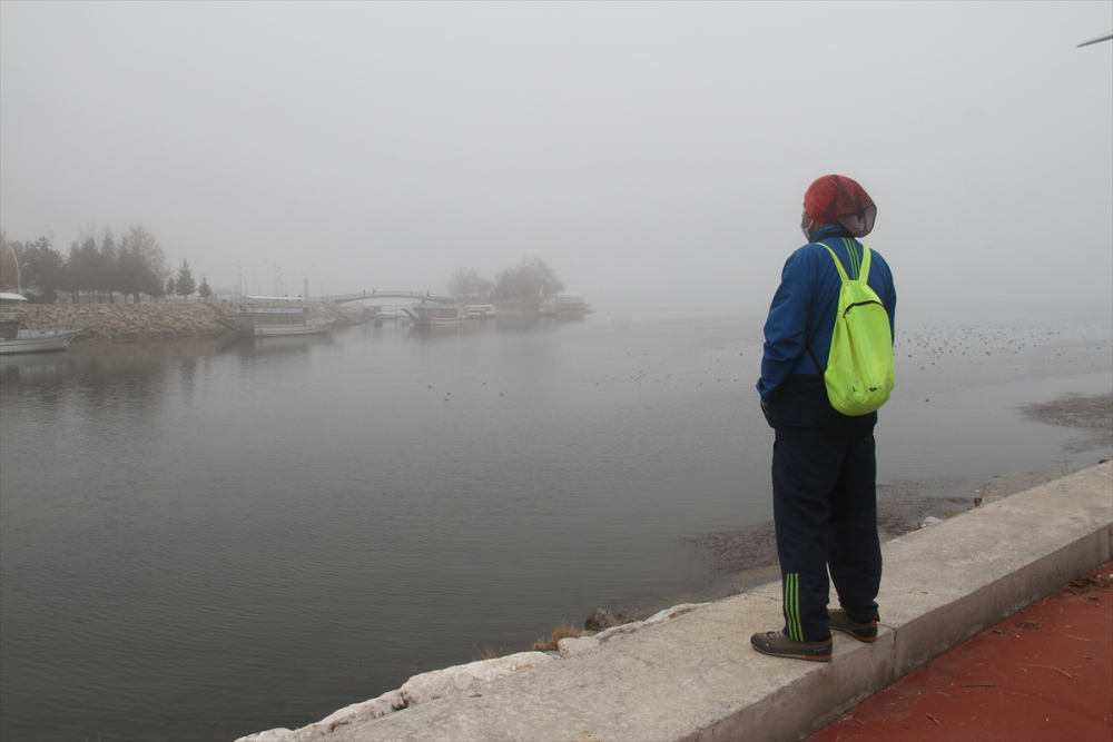 Beyşehir Gölü Milli Parkı'nda sisli hava güzel manzaralar oluşturdu 9