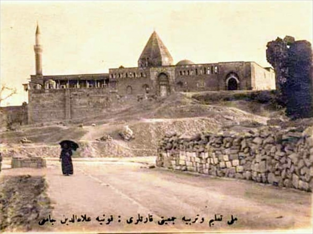 Arşivlediği 3 bin tarihi fotoğrafla Konya'nın görsel hafızası oldu 14