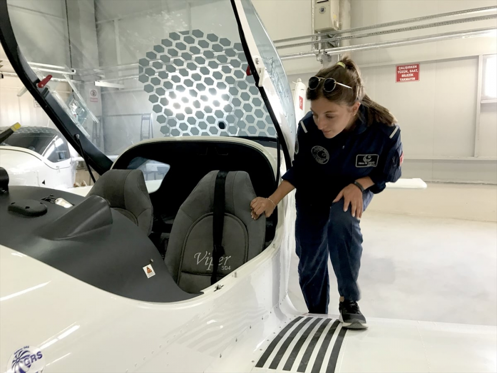 Geleceğin kadın pilotları Konya'da eğitim görüyor 10