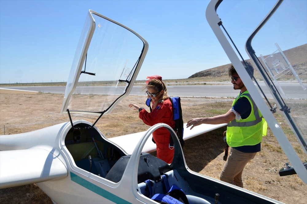 Geleceğin kadın pilotları Konya'da eğitim görüyor 14