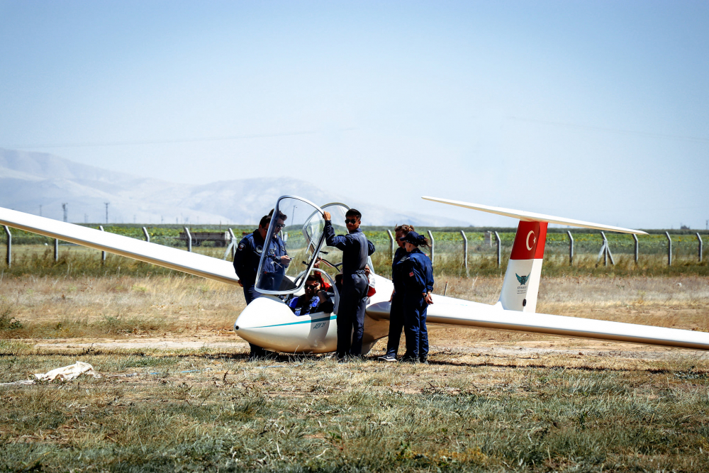 Geleceğin kadın pilotları Konya'da eğitim görüyor 19