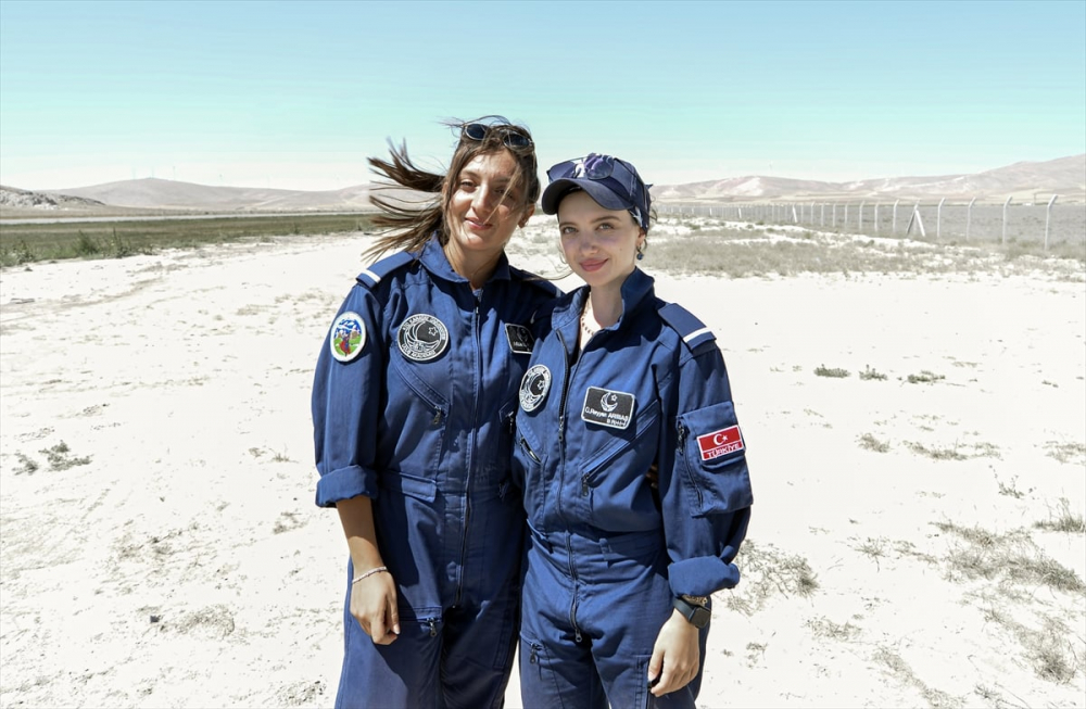 Geleceğin kadın pilotları Konya'da eğitim görüyor 21