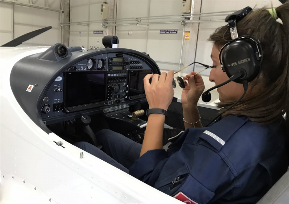 Geleceğin kadın pilotları Konya'da eğitim görüyor 23