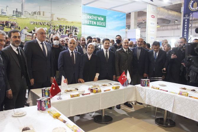 Tarım ve Orman Bakanı Vahit Kirişci, Konya Tarım Fuarı'nda 9