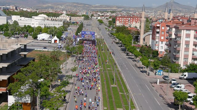Konya Yarı Maratonu koşuldu 71
