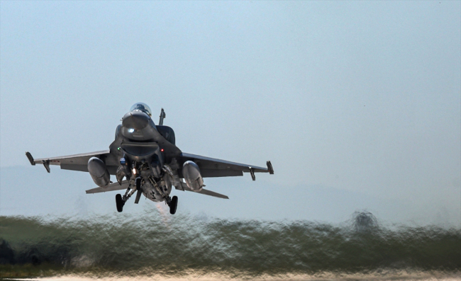 Gündüz "Kartal", gece "Yarasa"… F-16'lar her şartta göreve hazır 4